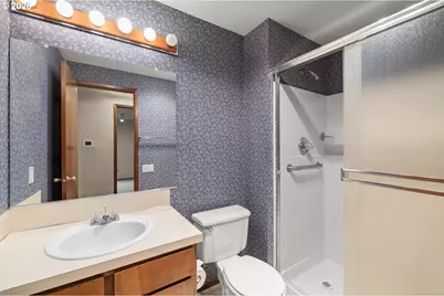 2239 NE 153rd Ave, Portland, OR 97230 - Photo 21