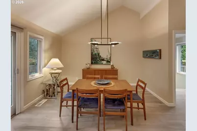 11940 SW Faircrest St, Portland, OR 97225 - Photo 15