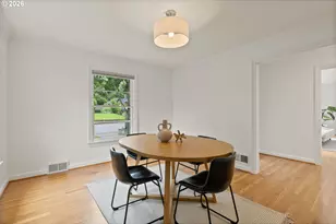 8120 SW Maple Dr, Portland, OR 97225 - Photo 21