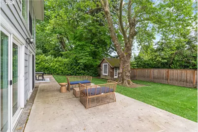8120 SW Maple Dr, Portland, OR 97225 - Photo 41