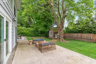 8120 SW Maple Dr, Portland, OR 97225 - Photo 41