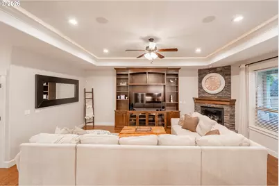 314 Mountain Vista Ave, Salem, OR 97306 - Photo 9