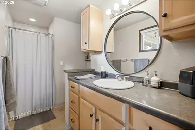20340 Beavercreek Rd, Oregon City, OR 97045 - Photo 23