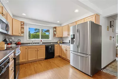 20340 Beavercreek Rd, Oregon City, OR 97045 - Photo 3