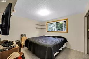 910 E 43rd Ave, Eugene, OR 97405 - Photo 21