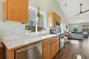 1361 Glenwood Ct, Lafayette, OR 97127 - Photo 11