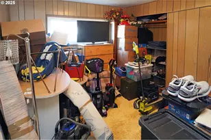 12430 N South Shore Ave, Portland, OR 97217 - Photo 15