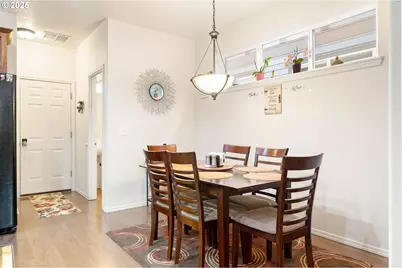 1251 SE Bianca St, Hillsboro, OR 97123 - Photo 19