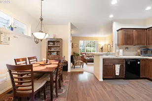 1251 SE Bianca St, Hillsboro, OR 97123 - Photo 17