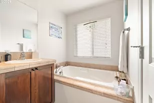 1251 SE Bianca St, Hillsboro, OR 97123 - Photo 25