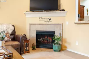 1251 SE Bianca St, Hillsboro, OR 97123 - Photo 9