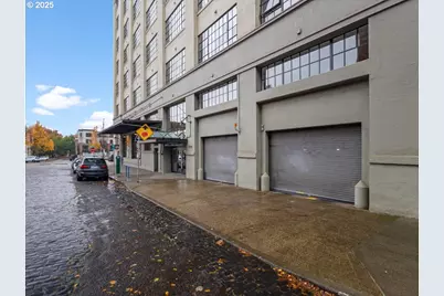 1314 NW Irving St #201, Portland, OR 97209 - Photo 27