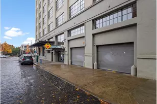 1314 NW Irving St, Portland, OR 97209 - Photo 27