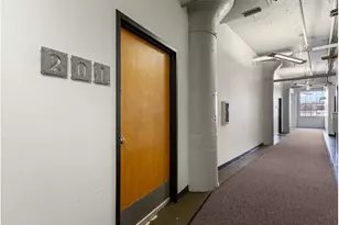 1314 NW Irving St, Portland, OR 97209 - Photo 5