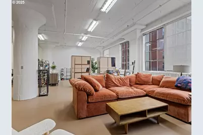 1314 NW Irving St #201, Portland, OR 97209 - Photo 13