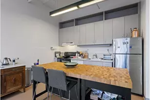 1314 NW Irving St, Portland, OR 97209 - Photo 15