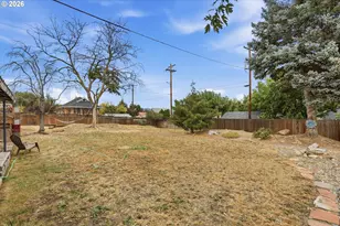 601 E 12th St, The Dalles, OR 97058 - Photo 35