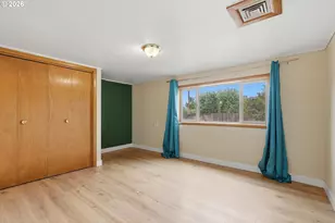 601 E 12th St, The Dalles, OR 97058 - Photo 27