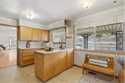 601 E 12th St, The Dalles, OR 97058 - Photo 15
