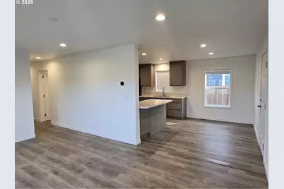 5299 Maple St, Florence, OR 97439 - Photo 3