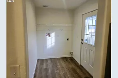 5299 Maple St, Florence, OR 97439 - Photo 5