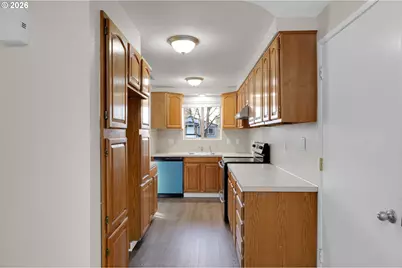 733 54th St, Springfield, OR 97478 - Photo 11