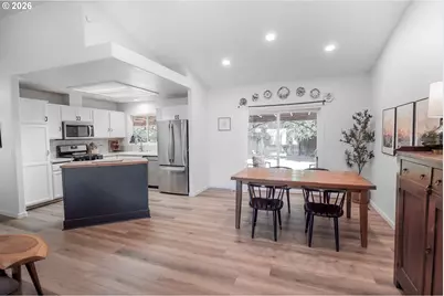 2246 Dale Ave, Eugene, OR 97408 - Photo 3