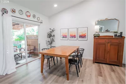 2246 Dale Ave, Eugene, OR 97408 - Photo 9