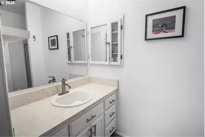2246 Dale Ave, Eugene, OR 97408 - Photo 15