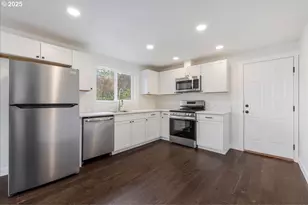 1432 NE 10th Ave, McMinnville, OR 97128 - Photo 7