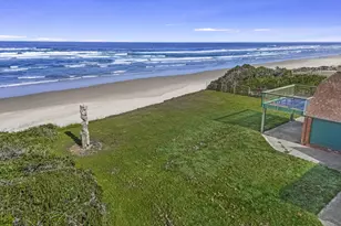 155 NW Texas St, Yachats, OR 97498 - Photo 33