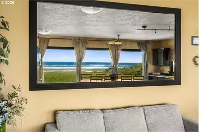 155 NW Texas St, Yachats, OR 97498 - Photo 11
