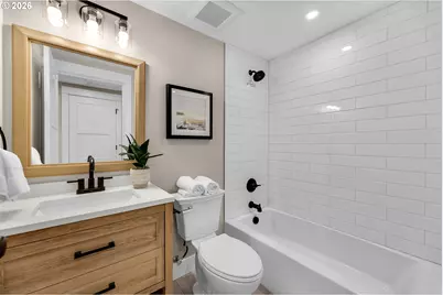 226 NW Macleay Blvd, Portland, OR 97210 - Photo 41