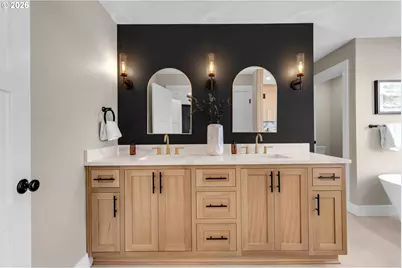 226 NW Macleay Blvd, Portland, OR 97210 - Photo 23