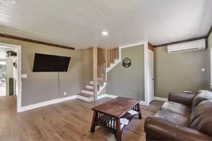 210 Washington St, Oregon City, OR 97045 - Photo 9