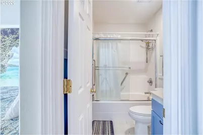 1284 NW 15th St, Lincoln City, OR 97367 - Photo 17