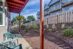 1284 NW 15th St, Lincoln City, OR 97367 - Photo 3