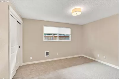 9137 N Geneva Ave, Portland, OR 97203 - Photo 15