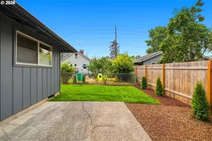 9137 N Geneva Ave, Portland, OR 97203 - Photo 19