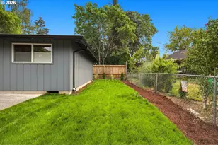 9137 N Geneva Ave, Portland, OR 97203 - Photo 21