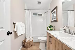 9137 N Geneva Ave, Portland, OR 97203 - Photo 13