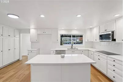 870 Rafael Ave N, Keizer, OR 97303 - Photo 13