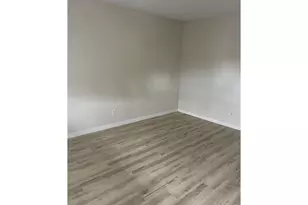 2611 SE 130th Ave, Portland, OR 97236 - Photo 9