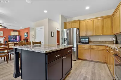 16514 Oaktree Ter, Oregon City, OR 97045 - Photo 9