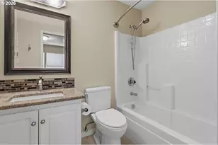 3052 Clubhouse Ct, West Linn, OR 97068 - Photo 33