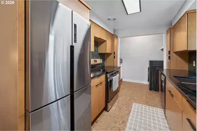 3060 SW 35th Ct, Redmond, OR 97756 - Photo 5