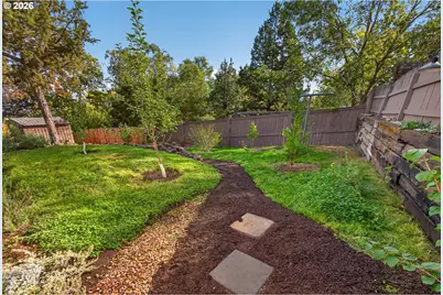 3060 SW 35th Ct, Redmond, OR 97756 - Photo 43