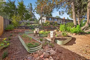 3060 SW 35th Ct, Redmond, OR 97756 - Photo 37