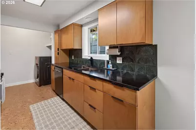 3060 SW 35th Ct, Redmond, OR 97756 - Photo 3