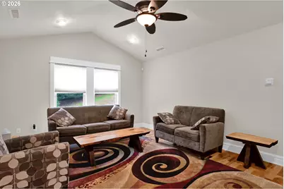 89952 Highway 101, Florence, OR 97439 - Photo 5